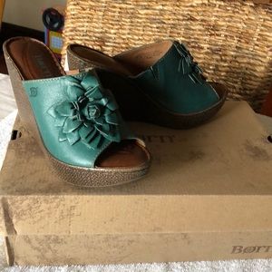 Born platform slides